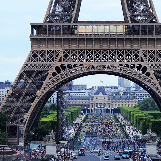 Eiffel-Tower-02